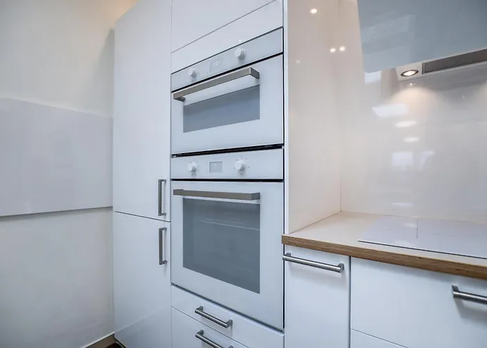 דירה Stylisch Und Schick, Neue Wohnung, U-bahn 2 Minuten קלן