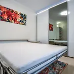 Stylisch Und Schick, Neue Wohnung, U-bahn 2 Minuten