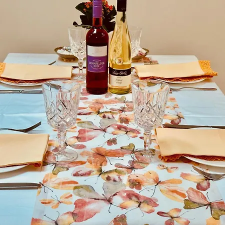 아파트 Stylisch Und Schick, Neue Wohnung, U-bahn 2 Minuten