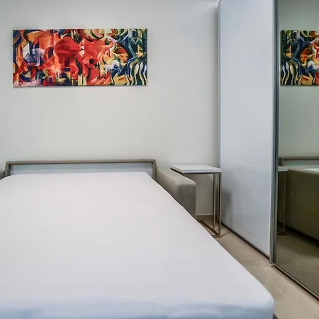 Stylisch Und Schick, Neue Wohnung, U-bahn 2 Minuten קלן