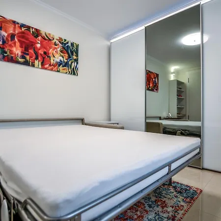 Stylisch Und Schick, Neue Wohnung, U-bahn 2 Minuten