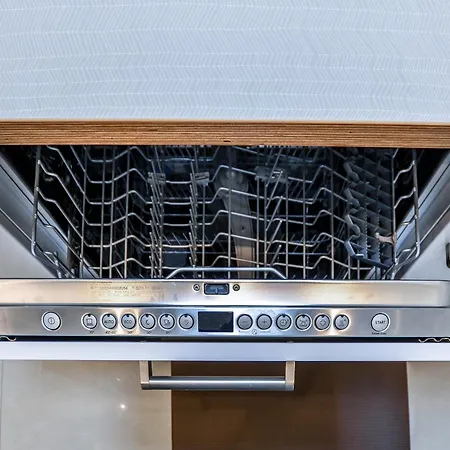 Stylisch Und Schick, Neue Wohnung, U-bahn 2 Minuten דירה