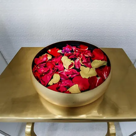 Stylisch Und Schick, Neue Wohnung, U-bahn 2 Minuten