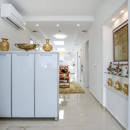 Apartment Stylisch Und Schick, Neue Wohnung, U-bahn 2 Minuten *