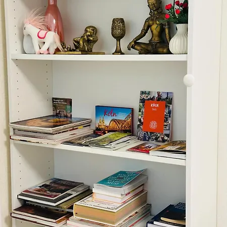 Stylisch Und Schick, Neue Wohnung, U-bahn 2 Minuten Apartment