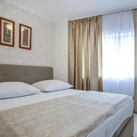 Stylisch Und Schick, Neue Wohnung, U-bahn 2 Minuten * קלן