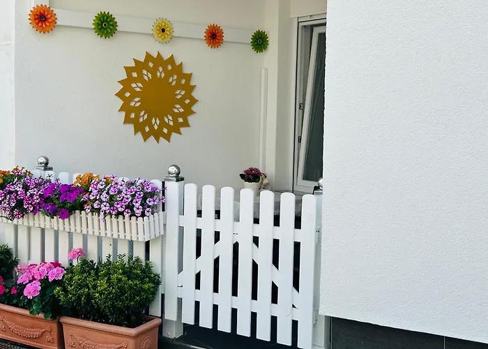 Stylisch Und Schick, Neue Wohnung, U-bahn 2 Minuten Köln