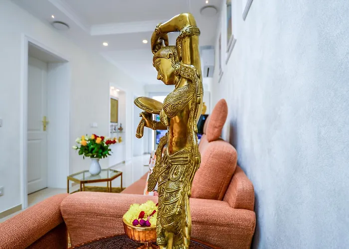 Stylisch Und Schick, Neue Wohnung, U-bahn 2 Minuten *